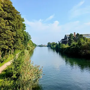  Apartment Mit Balkon In Hannover-ahlem